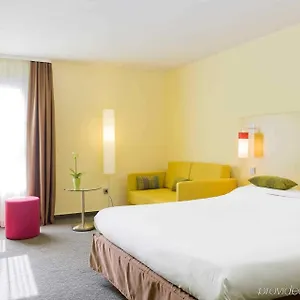 ibis-styles-nice-vieux-port.fr-provencehotel.com/
