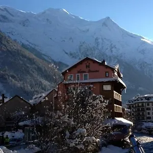 *** Hotel Vallee Blanche Frankrig