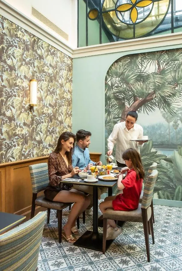 Hotel Saint-Petersbourg Opera & Spa Paris 4*,