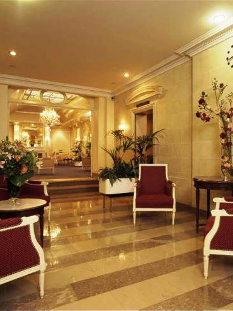 Hotel Saint-Petersbourg Opera & Spa Paris 4*,